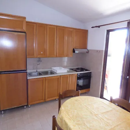 Apartmani Dalija Tucepi Exterior photo